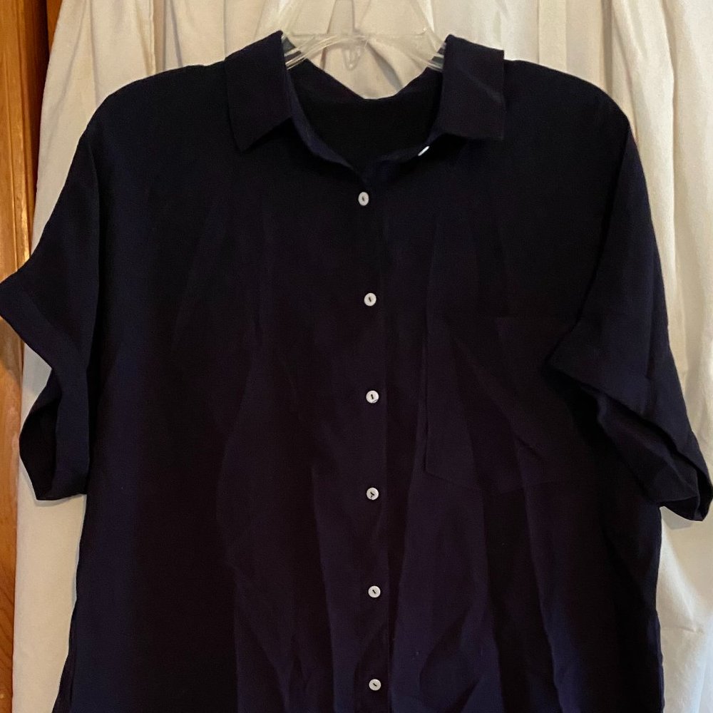 Runcati Button Down - Picture 3 of 4